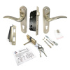 Дверной замок 412-57/45, кл.-верт., в сборе (с цилиндром), ручка перфо, цвет мат. никель/пол. латунь (SN/PB) Дверной замок 412-57/45, кл.-верт., в сборе (с цилиндром), ручка перфо, цвет мат. никель/пол. латунь (SN/PB)
